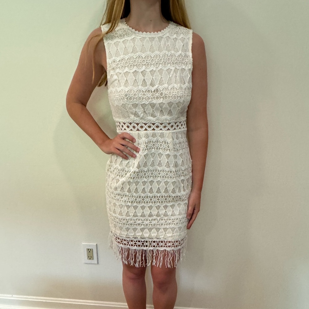 Lulu’s White Lace Short Dress